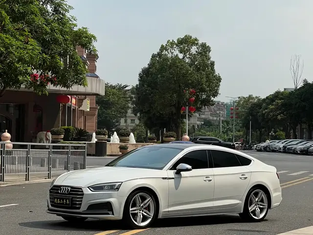 Audi A5 (Import) 2017 Sportback 45 TFSI quattro Sport