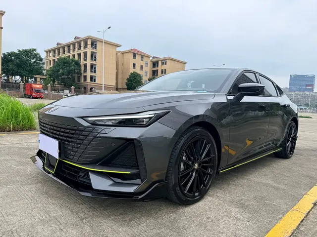 Changan UNI-V 2022 1.5T Sport Edition