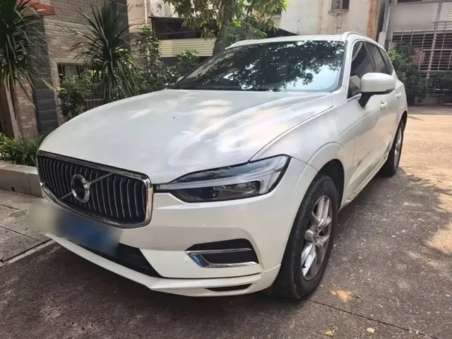 Volvo XC60 2021 T5 AWD Momentum