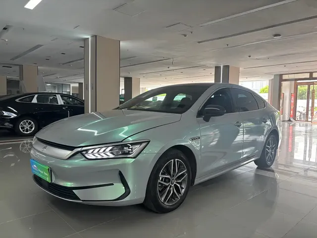 BYD Qin PLUS 2021 EV 500KM Luxury Model