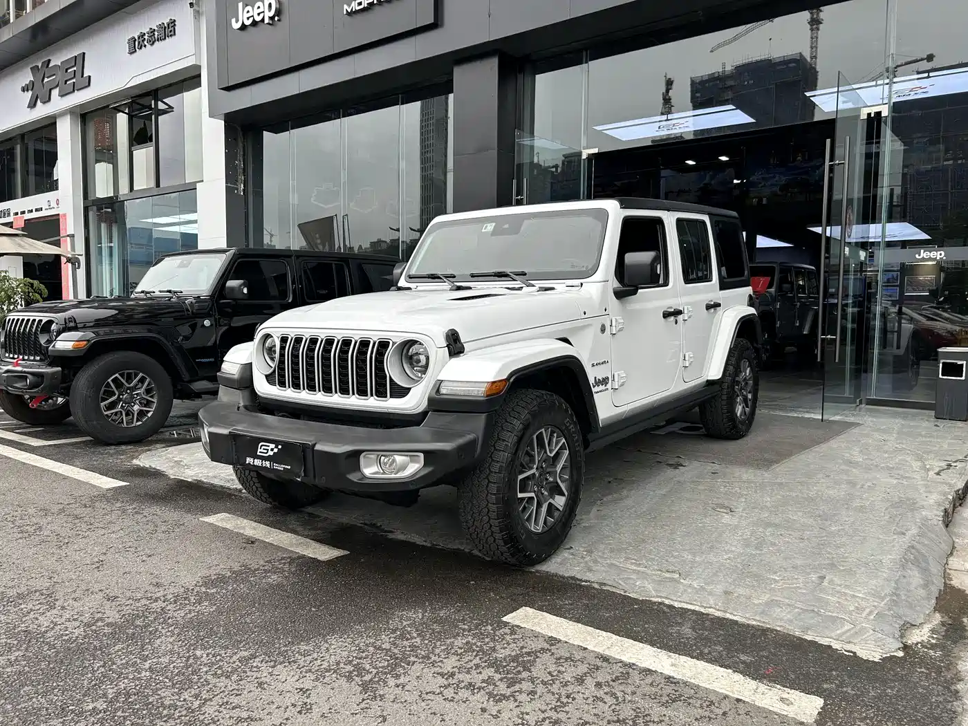 Jeep Wrangler 2024 Model 2.0T Sahara Four-Door Version
