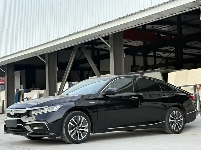 Honda Inspire 2019 Sharp Hybrid 2.0L Pure Elegance China VI
