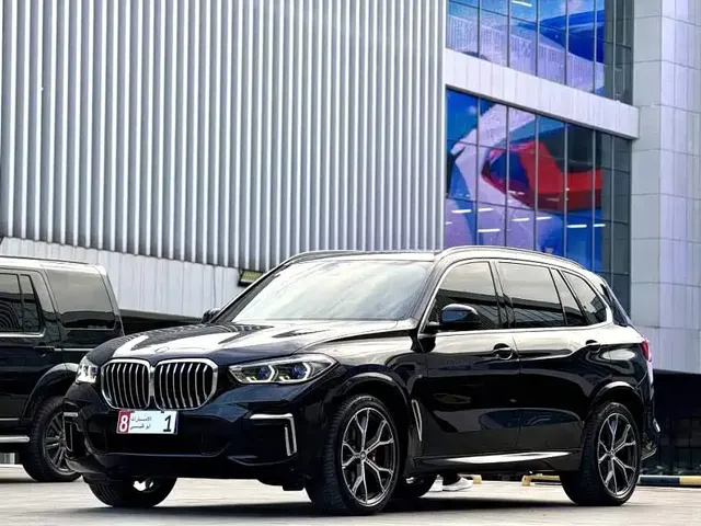 BMW X5 2022 Model xDrive 40Li M Sport Package