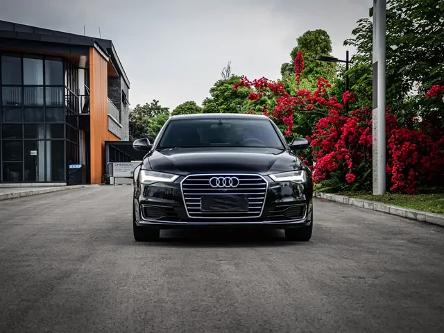 Audi A6L 2018 30th Anniversary 45 TFSI quattro Sport