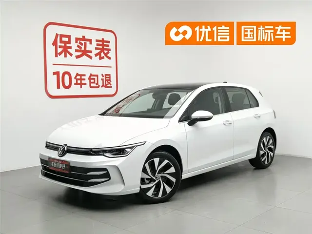 Volkswagen Golf 2026 300TSI Pro