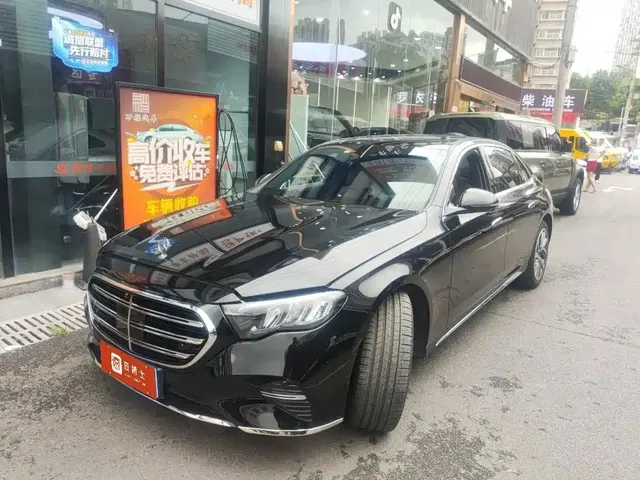 Mercedes-Benz E-Class 2025 E 300 L Fashion