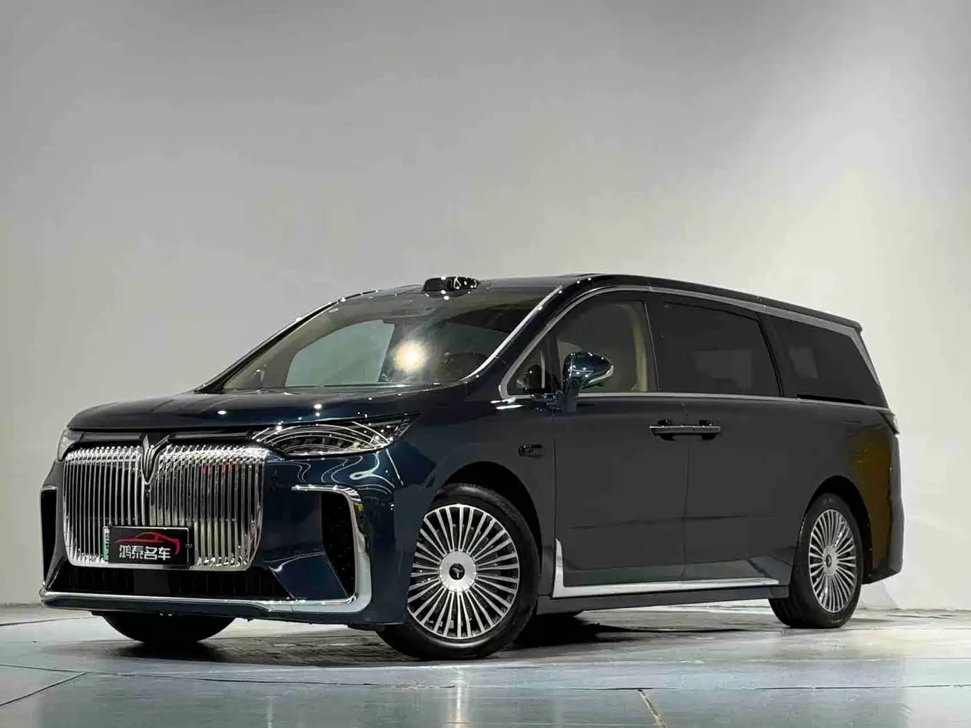 Voyah Auto Voyah Dreamer 2025 Model PHEV 4WD Premium QianKun Edition