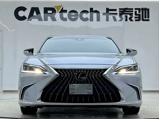 Lexus ES 2020 Model 260 Premium Edition