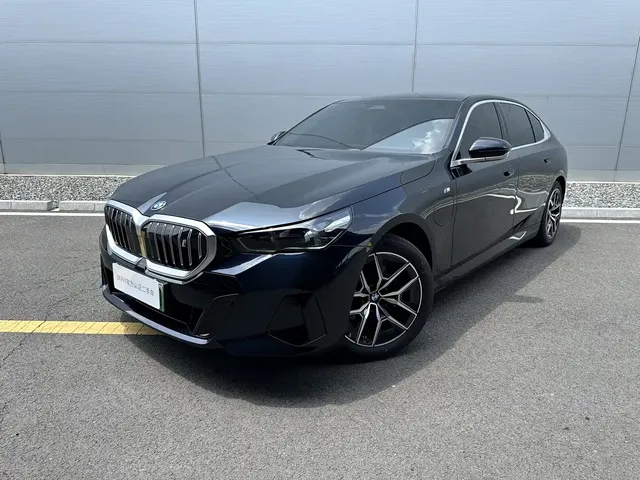 BMW i5 2025 eDrive 35L M Sport Package
