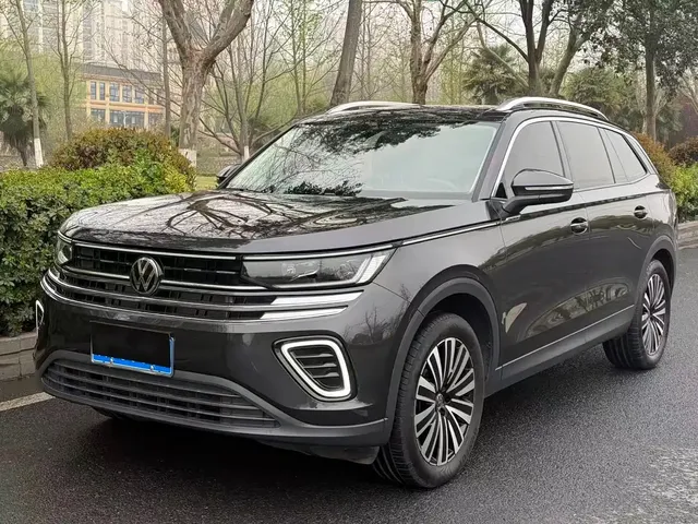Volkswagen Talagon 2023 330TSI Luxury Touring Edition