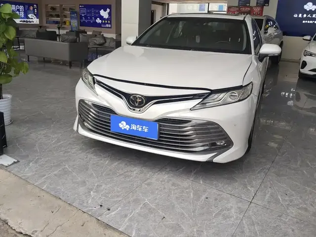 Toyota Camry 2018 2.0G Luxury Edition