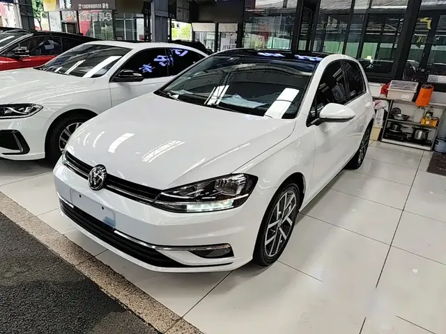 Volkswagen Golf 2020 200TSI DSG Comfort Progressive Edition