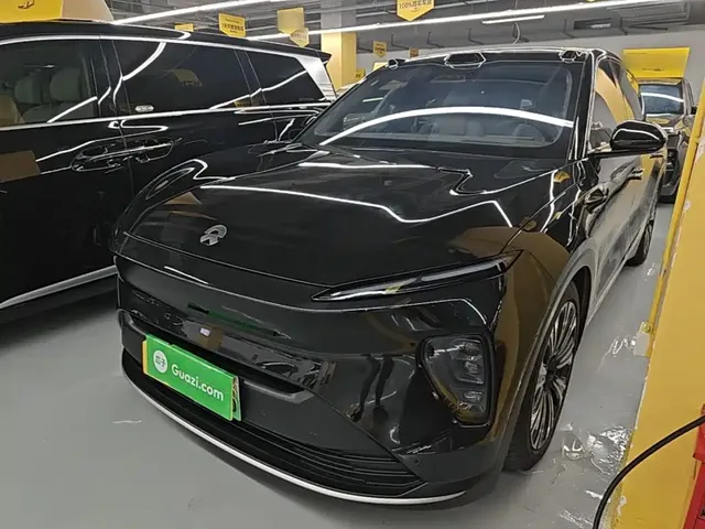 NIO ES8 2024 75kWh Executive Edition