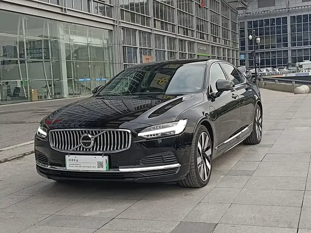 Volvo S90 Plug-in Hybrid 2024 PHEV AWD Long Range Excellence Luxury Edition