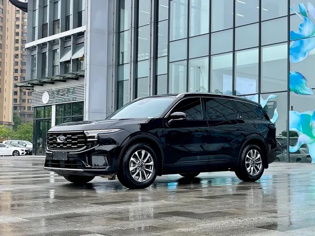 Ford Edge 2023 Edge L 2.0T EcoBoost FWD 7-Seater Luxury