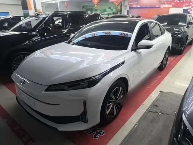 Changan Qiyuan A05 2024 70 Air