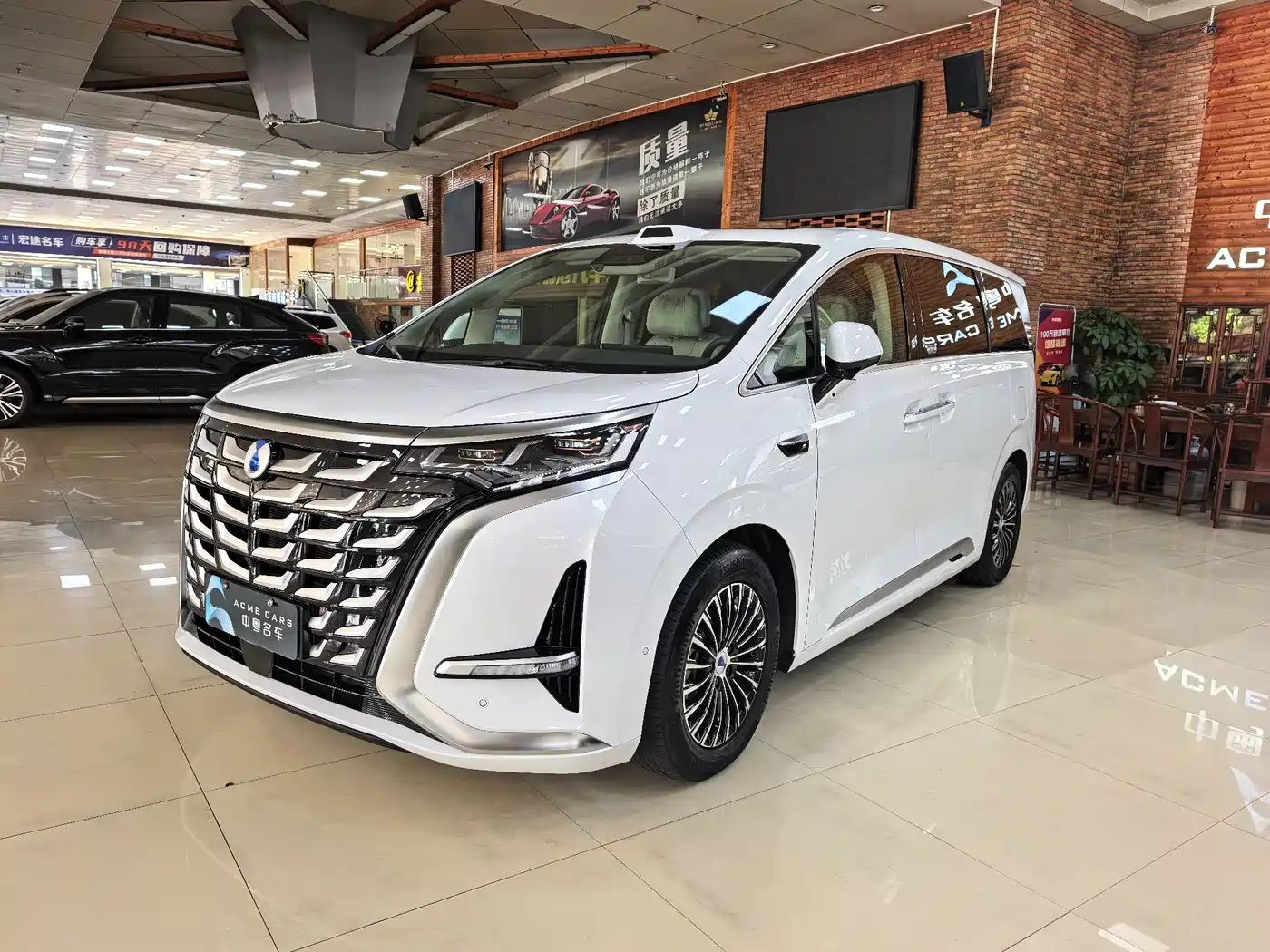 Denza D9 2025 Model DM-i Smart Drive Edition 1020 AWD Flagship