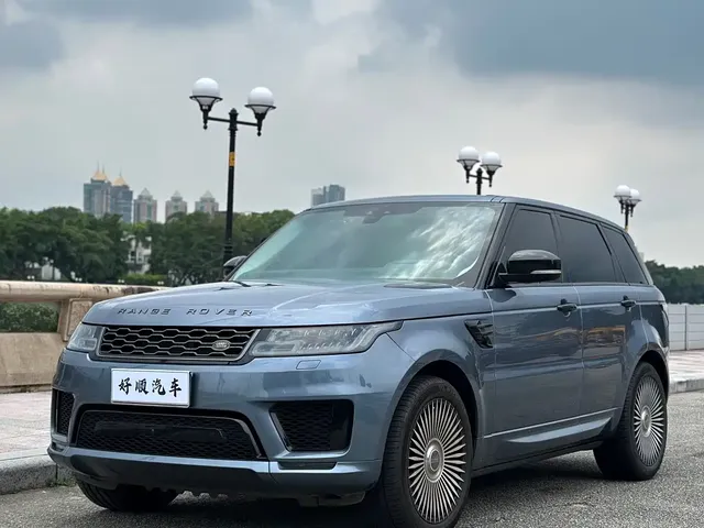 Land Rover Range Rover Sport 2021 3.0 L6 Gloss Black Edition