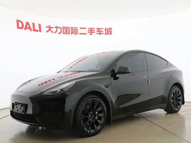 Tesla Model Y 2023 Long Range All-Wheel Drive Edition