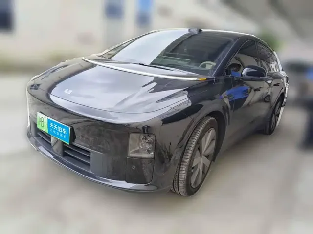 Li Auto i6 2025 4WD Base Model