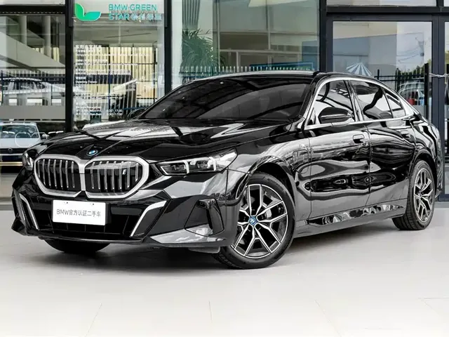 BMW i5 2024 eDrive 35L M Sport Package
