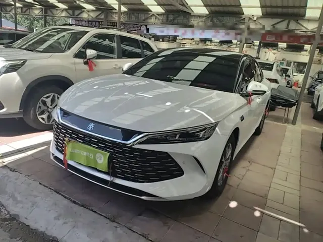 BYD Qin L 2025 DM-i Smart Drive Edition 120KM Surpassing