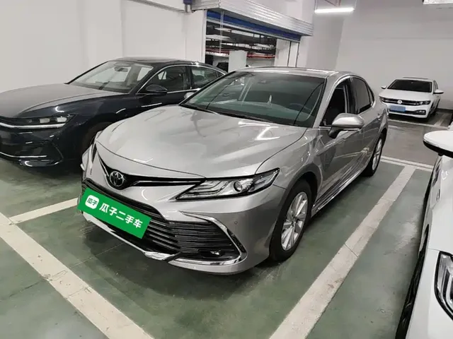 Toyota Camry 2023 2.0G Luxury Edition