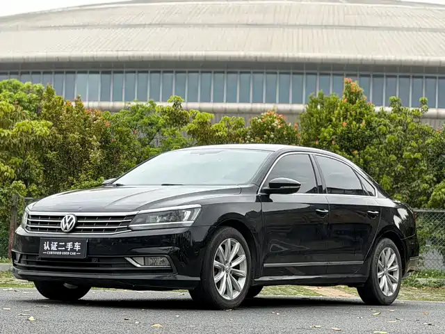 Volkswagen Passat 2017 330TSI DSG Prestige