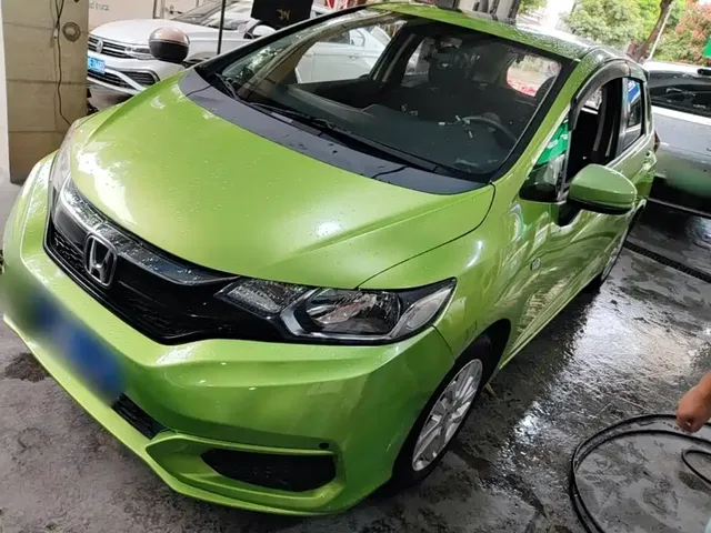 Honda Fit 2018 1.5L CVT Comfort Sunroof Edition