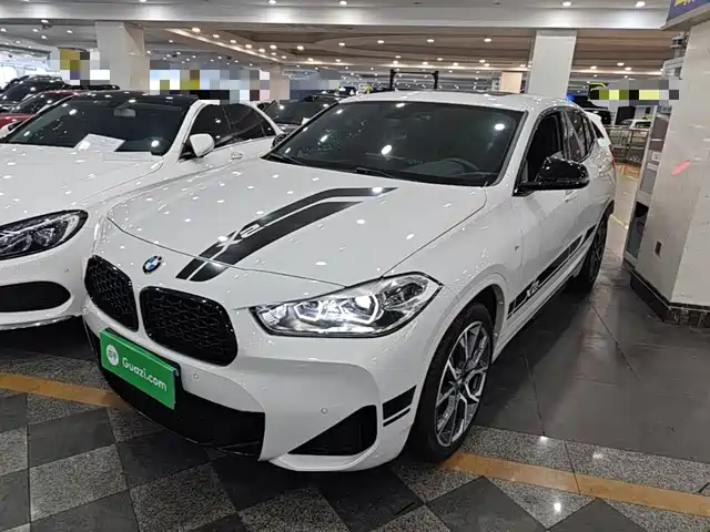 BMW X2 2021 sDrive25i Shadow Night Edition