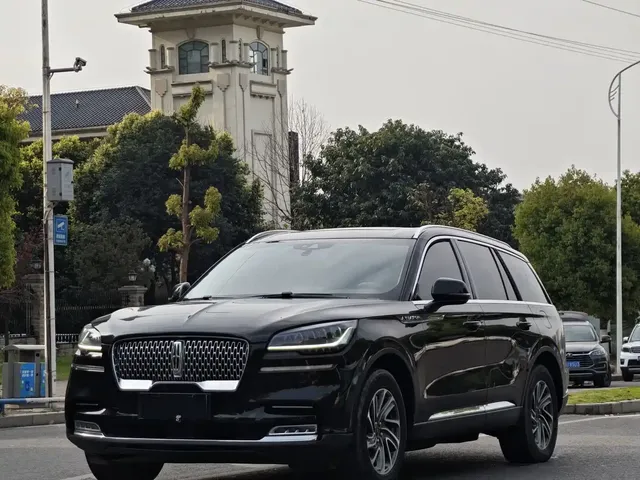 Lincoln Aviator (Import) 2020 3.0T V6 AWD Premium Edition
