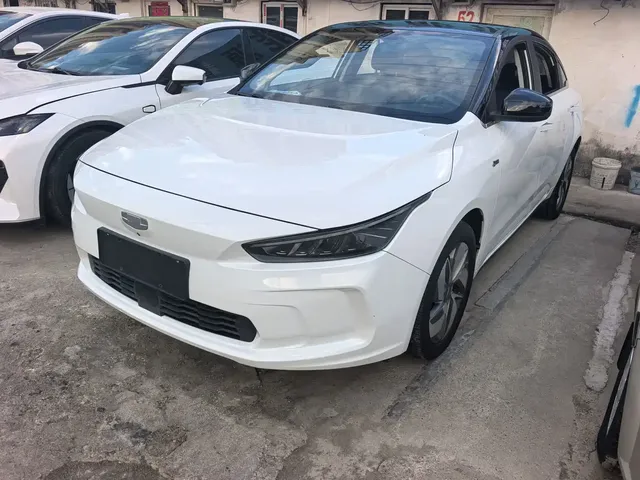 Geely Geometry A 2022 Model Pro 600KM Red Apple Halo