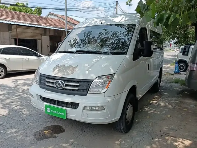 SAIC Maxus Xintu V80 2021 2.0T Manual Classic Aoyuntong Short Wheelbase Medium Roof 5/6-Seater