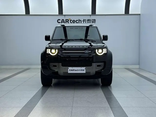Land Rover Defender 2025 110 3.0T P400 -Dynamic HSE