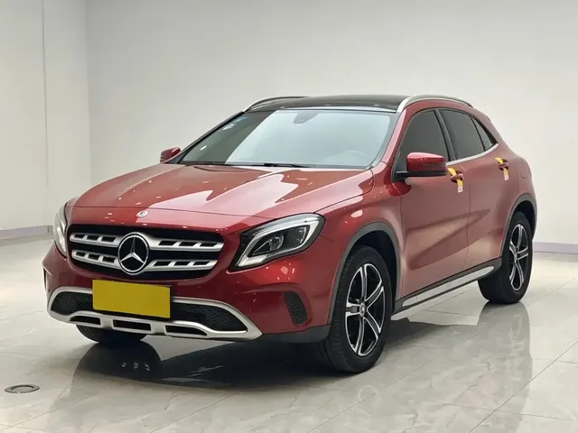 Mercedes-Benz GLA 2018 GLA 200 Fashion