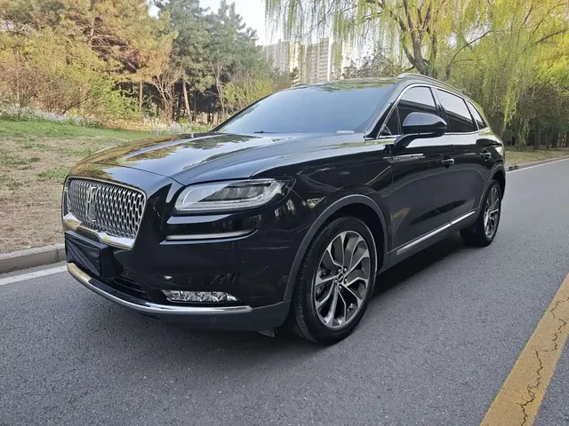 Lincoln Nautilus 2021 2.0T 2WD Joy Edition