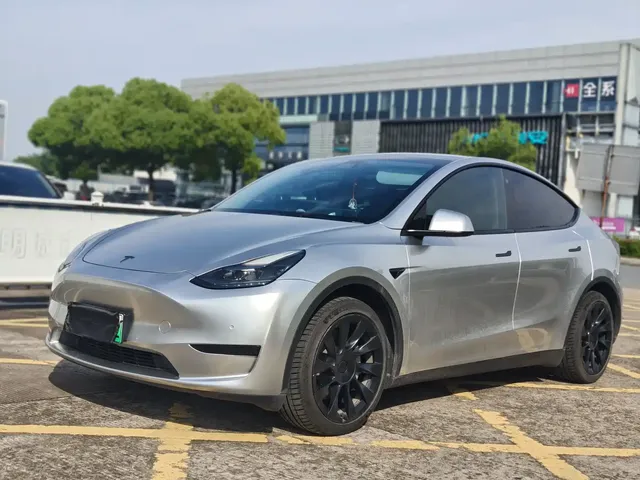 Tesla Model Y 2023 Rear-Wheel Drive Edition