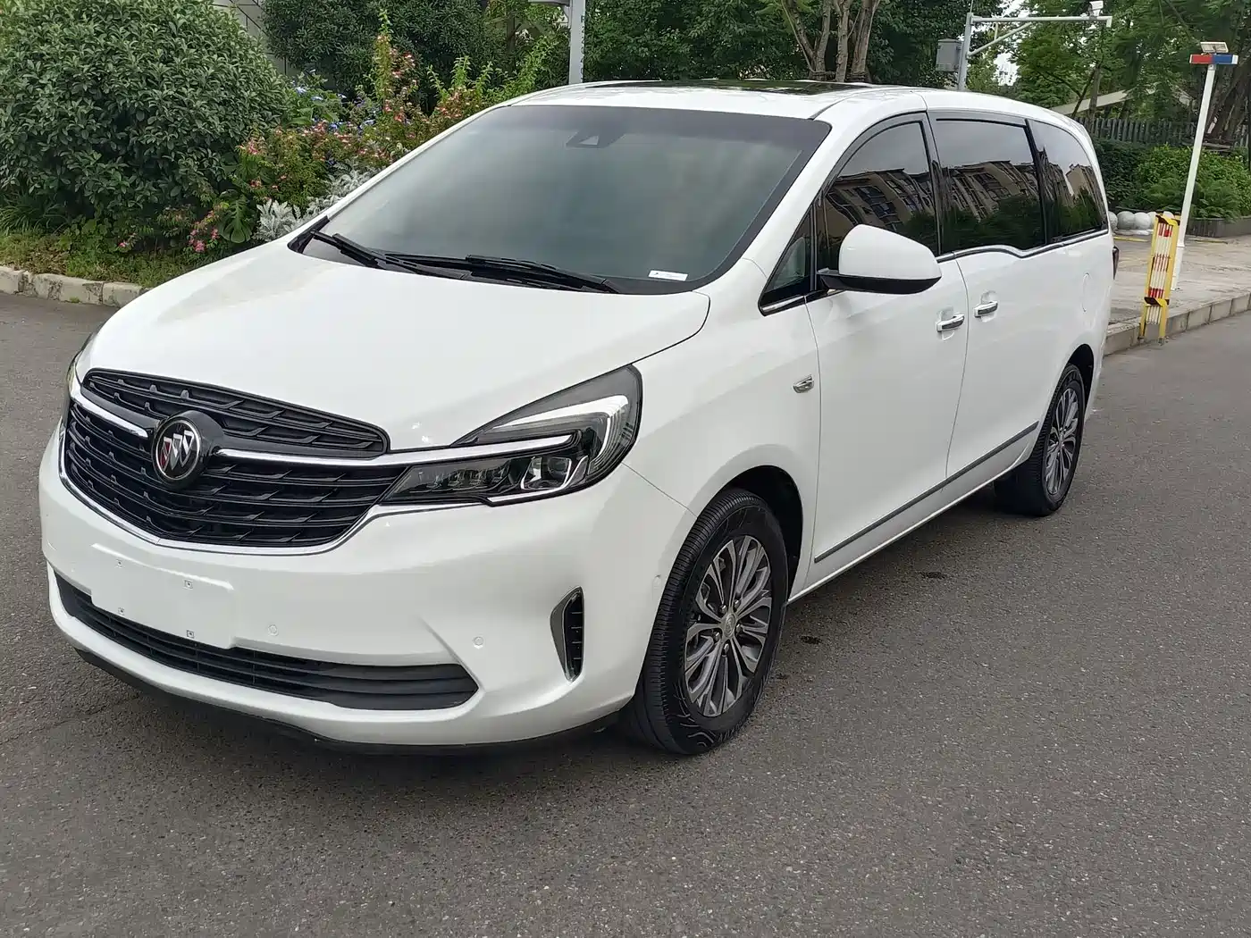 Buick GL8 2021 Land Business Class 652T Luxury