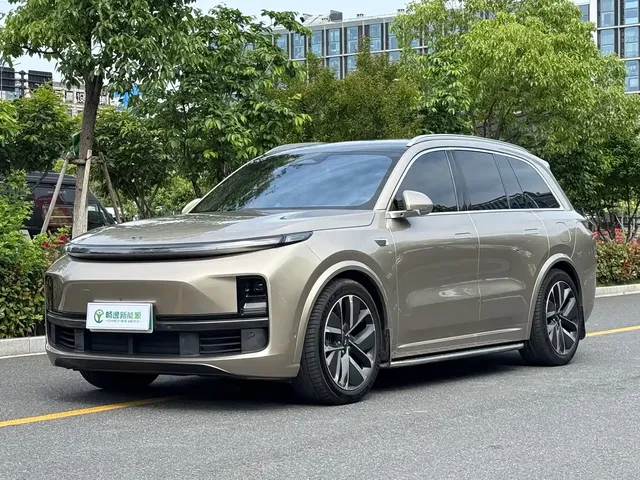 Li Auto Li L8 2023 Pro