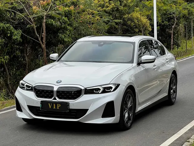 BMW i3 2024 eDrive 35 L