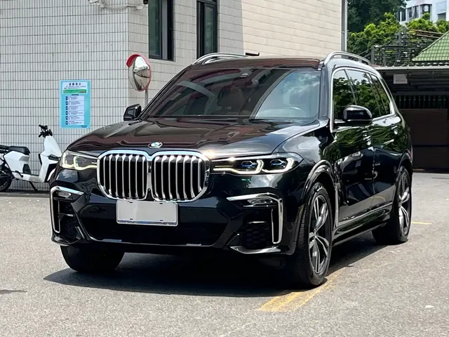 BMW X7 2022 xDrive40i Exclusive M Sport Package