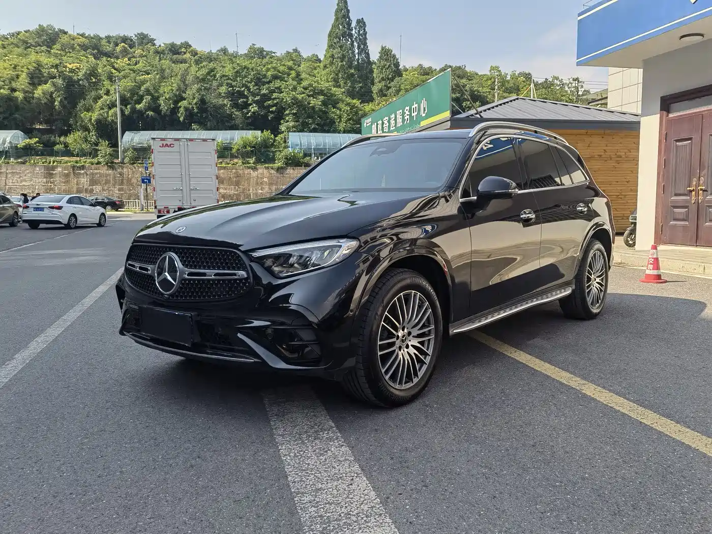 Mercedes-Benz GLC 2025 GLC 300 L 4MATIC Dynamic 5-seater