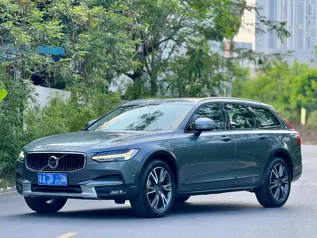 Volvo V90 2017 Cross Country T5 AWD Premium