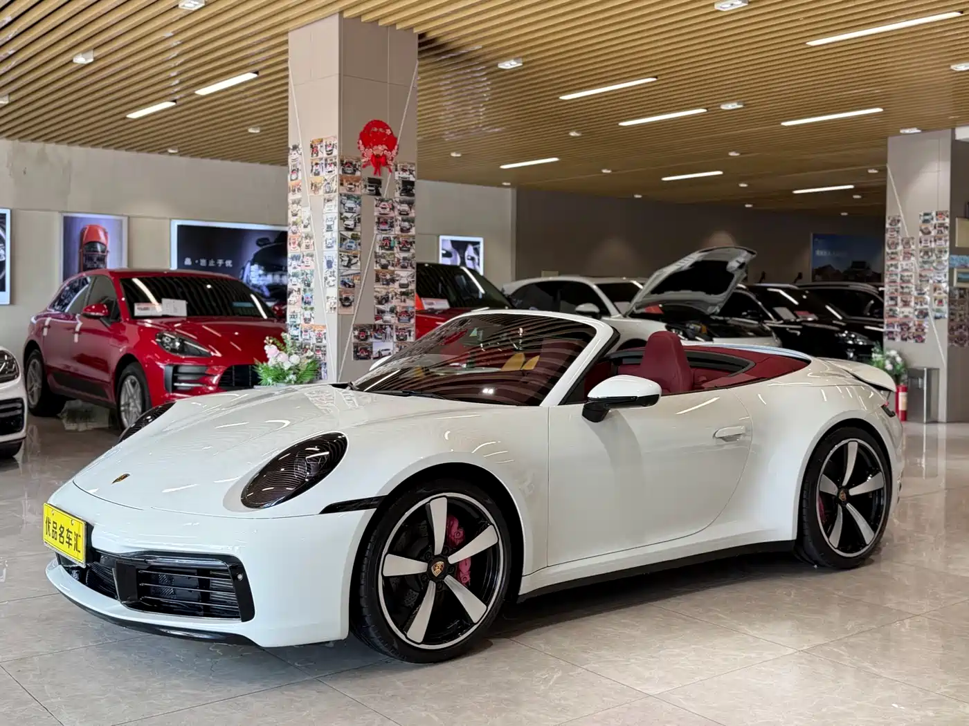 Porsche 911 2022 Carrera Cabriolet 3.0T
