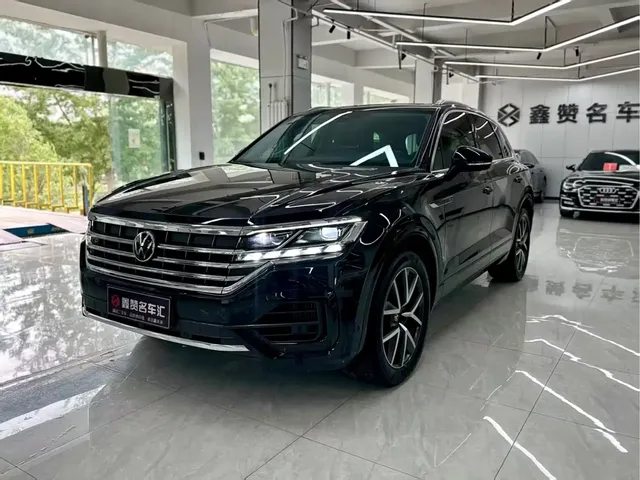 Volkswagen Touareg 2021 3.0TSI R-Line Classic Sport Package