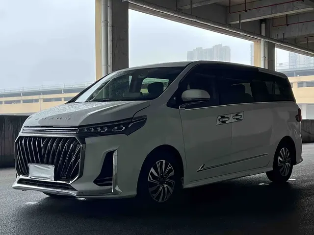 SAIC Maxus G20 2023 PLUS 2.0T Diesel Automatic Luxury Touring Edition