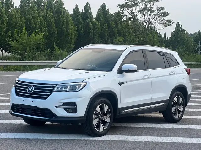 Changan CS75 2020 280T Automatic Elite Smart (China VI)