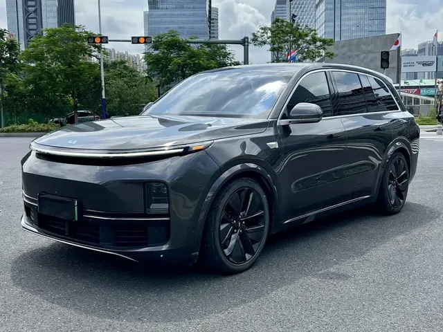 Li Auto Li L8 2023 Pro