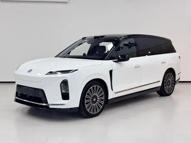 NIO ES8 2025 Model 6-Seat Executive Luxury Edition