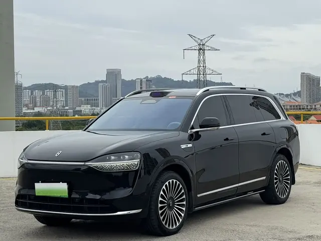 AITO Wenjie AITO M9 2024 Range Extender Max Edition 42kWh 6-seater